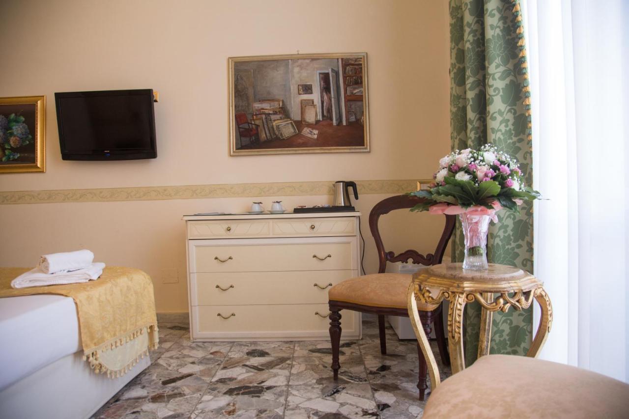B&B Art Suite Santa Brigida Naples Exterior photo